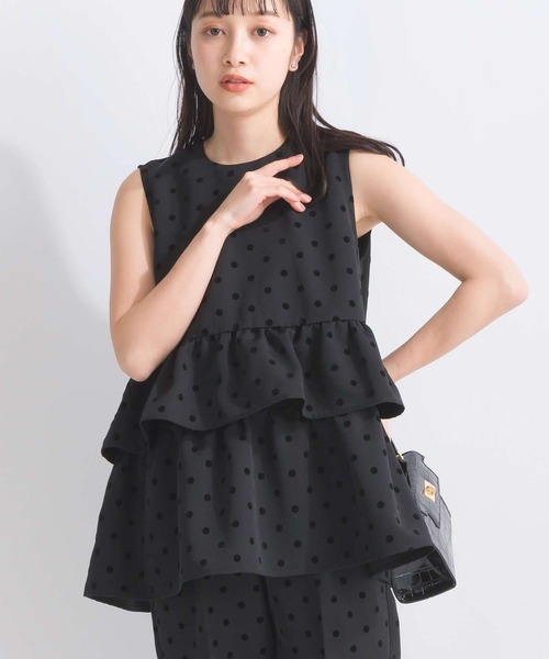 PICCIN PERLA(ピッチンペルラ)の「フロッキードットティアードノースリーブブラウス(シャツ/ブラウス・レディース・ブラック/ネイビー/オフホワイト/グレー・M)」の3枚目の写真