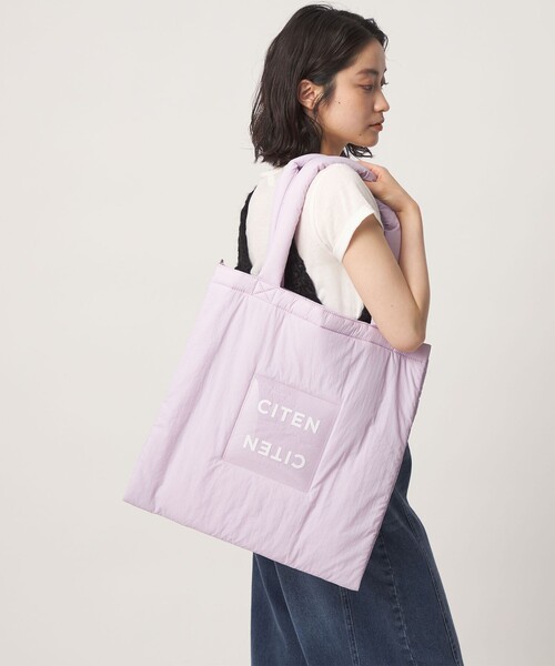 CITEN(シテン)の「<CITEN>パデッド クリア ロゴ トートバッグ(トートバッグ・レディース・ホワイト/オレンジ/グレー/ブラック/オリーブ/ワインレッド/シルバー/ライトグレー/ライトブルー/コバルトブルー/イエロー/レッド/ケリーグリーン/ライトピンク/ブラウン系/ライラック・FREE)」の10枚目の写真