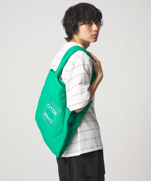 CITEN(シテン)の「<CITEN>パデッド クリア ロゴ トートバッグ(トートバッグ・レディース・ホワイト/オレンジ/グレー/ブラック/オリーブ/ワインレッド/シルバー/ライトグレー/ライトブルー/コバルトブルー/イエロー/レッド/ケリーグリーン/ライトピンク・FREE)」の6枚目の写真