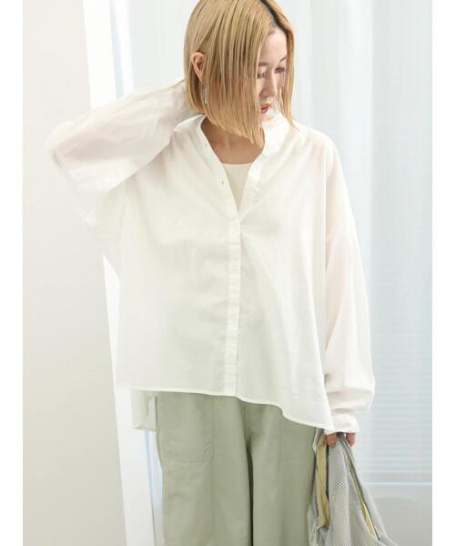 Samansa Mos2 blue（サマンサモスモスブルー）の「【軽やかコットン】後タックワイドブラウス（シャツ/ブラウス・レディース・サックスブルー/ブラック/オフホワイト・F）」の4枚目の写真