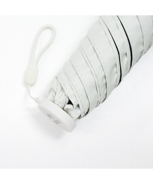 nifty colors(ニフティーカラーズ)の「【KATHARINE ROSS】nifty colors SORANI. 完全遮光 晴雨兼用 パステルカラーカーボン軽量ミニ 日傘(折りたたみ傘・レディース・ベージュ/ライトグリーン/ライトグレー/ブラック/アイボリー/ライトピンク・MEDIUM)」の10枚目の写真