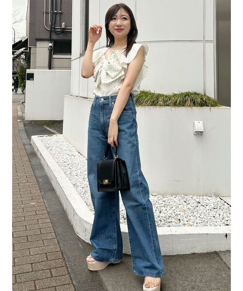 Levi's（リーバイス）の「Levis RIBCAGE WIDE LEG（デニムパンツ・レディース・オフホワイト/インディゴブルー/ブルー・25inch/26inch）」の11枚目の写真