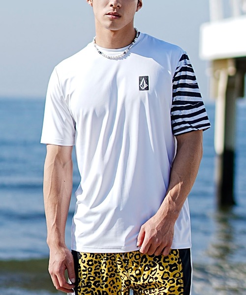 volcom ボルコム AkaFlannel 撥水素材シャツ　Mサイズ volcom ボルコム AkaFlannel 撥水素材シャツMサイズ