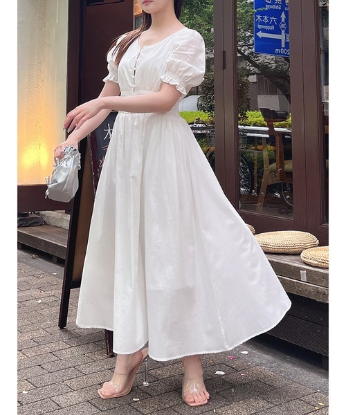 ドゥアヴニール/ホワイト/パフスリーブ/半袖/ワンピース/新品未使用品 MIIA（ミーア）の「パフスリーブ半袖マキシワンピース（ワンピース