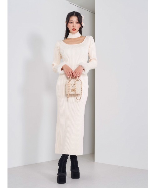 Darich(ダーリッチ)の「チョーカーファーリブロングワンピース(ワンピース・レディース・ブラック/ベージュ/アイボリー・FS)」の2枚目の写真