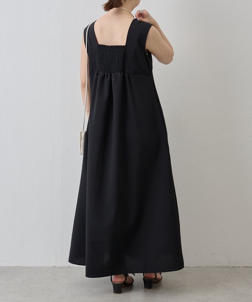 【値下】【新品タグ付】￼BEARDSLEY リベタート バックシャーリングワンピ BEARDSLEY（ビアズリー）の「《LIVETART》バックシャーリング