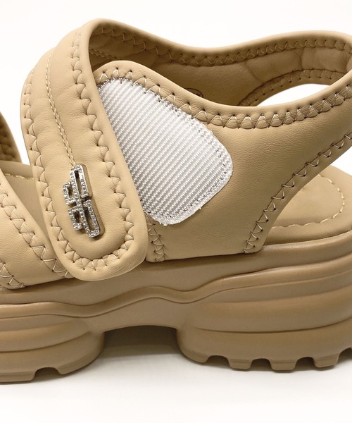 Sugar Sugar(シュガーシュガー)の「【SUGAR SUGARシュガーシュガー】ふわふわ マシュマロ スポサン(やわらかいサンダル)9100(サンダル・レディース・アイボリー/ブラック/ベージュ・S/M/L/LL)」の5枚目の写真