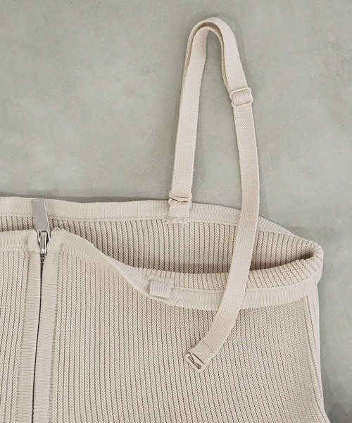 tiptop（ティップトップ）の「前後2wayペプラムビスチェ（キャミソール・レディース・ベージュ/ブラック/レッド・FREE）」の17枚目の写真