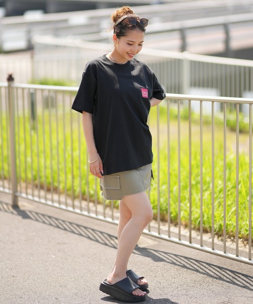 Manhattan Portage（マンハッタンポーテージ）の「Manhattan Portage/マンハッタンポーテージ オーバーサイズTシャツ LOGO MP-M375（Tシャツ/カットソー・レディース・ホワイト/ブラック/ライム・M/L/XL）」の13枚目の写真