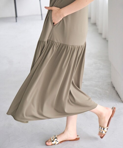 UNFILO（アンフィーロ）の「ドライジャージーワンピース（ワンピース・レディース・ブラック系/こしょう色系・SMALL/MEDIUM）」の4枚目の写真