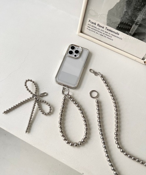Me%(ミィパーセント)の「リボンチャーム付きボールモバイルストラップ 126830(スマホグッズ・レディース・シルバー/アイボリー・FREE)」の6枚目の写真