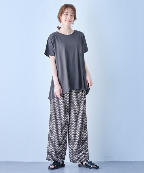 ANY(エニィ)の「【汗ジミ防止加工】シルケットスムースバックギャザーチュニック(Tシャツ/カットソー・レディース・ライトグレー系/ピンク系/ブラック系/ホワイト系/グレー系・2/3)」の18枚目の写真