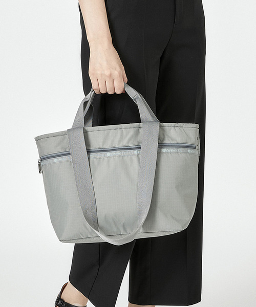 LeSportsac（レスポートサック）の「TWO HANDLE ZIP TOTE