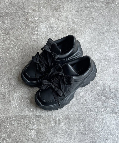 CPCM（シーピーシーエム）の「リボンデザイン厚底スニーカー（スニーカー・レディース・ベージュ/ブラック/アイボリー・MEDIUM/LARGE）」の10枚目の写真