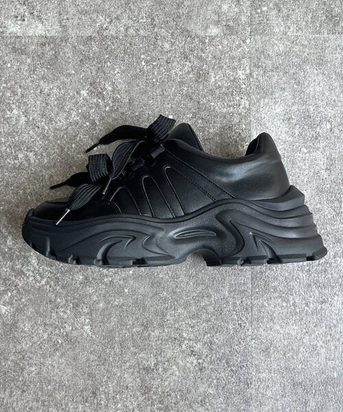 CPCM（シーピーシーエム）の「リボンデザイン厚底スニーカー（スニーカー・レディース・ベージュ/ブラック/アイボリー・MEDIUM/LARGE）」の13枚目の写真