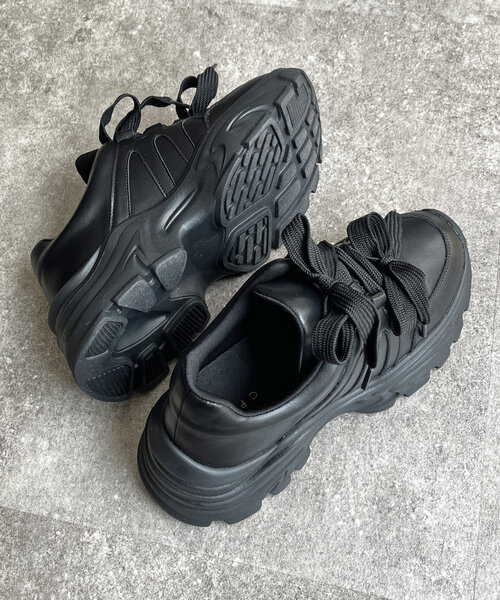 CPCM（シーピーシーエム）の「リボンデザイン厚底スニーカー（スニーカー・レディース・ベージュ/ブラック/アイボリー・MEDIUM/LARGE）」の16枚目の写真