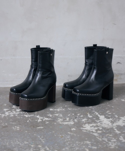 ENVYM（アンビー）の「ステッチヒールショートブーツ（ブーツ・レディース・ブラック/ブラウン・22.5cm/23.5cm/24.5cm）」の15枚目の写真