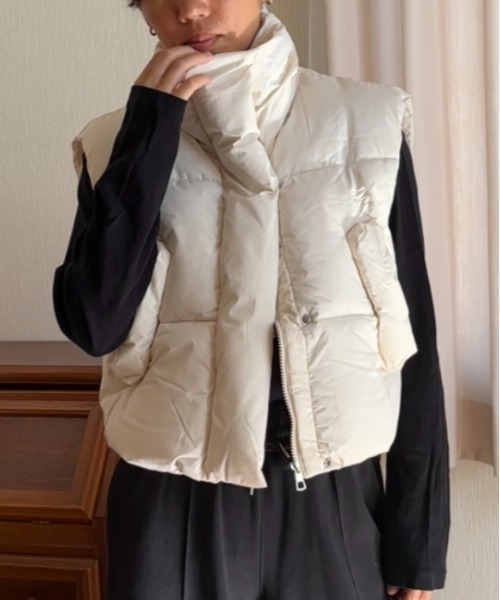 Ritzy（リッツィー）の「スタンドカラー ショート丈 エコダウンベスト（ダウンベスト・レディース・ブラック/ホワイト/ベージュ・L/M）」の18枚目の写真