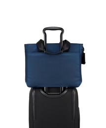 TUMI（トゥミ）の「ALPHA BRAVO 「チャオ」トート（A4/PC15インチまで