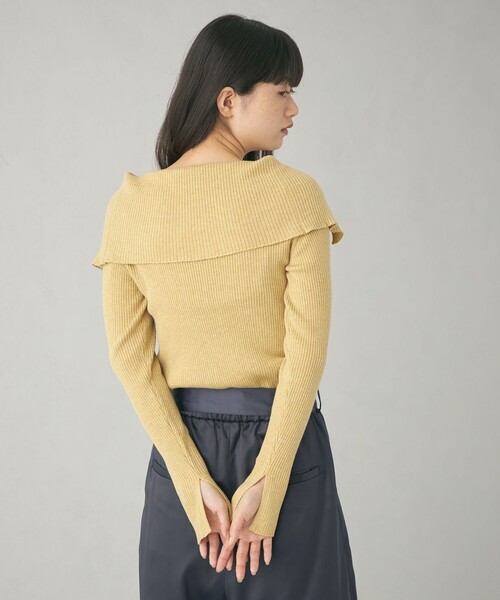 EMMEL REFINES（エメルリファインズ）の「＜EMMEL REFINES＞EM リブ エリツキ ニットプルオーバー ＆ オフショルダー（ニット/セーター・レディース・ベージュ/イエロー・FREE）」の5枚目の写真