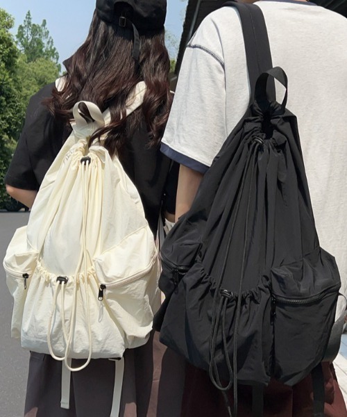 lilful（リルフル）の「【 4color 】ドロストシャーリングナイロンバックパック（バックパック/リュック・レディース・ブラック/サックスブルー/ホワイト・F）」の4枚目の写真