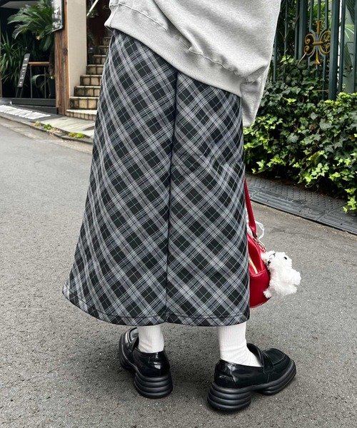 HALEY PESCA（ヘーリーペスカ）の「HALEY PESCA/バイアスチェック　ロングスカート（スカート・レディース・ブラック/ブラウン・LARGE/MEDIUM/SMALL）」の14枚目の写真