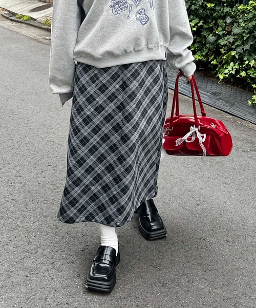HALEY PESCA（ヘーリーペスカ）の「HALEY PESCA/バイアスチェック　ロングスカート（スカート・レディース・ブラック/ブラウン・LARGE/MEDIUM/SMALL）」の11枚目の写真
