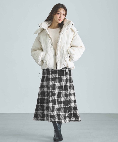 INGNI(イング)の「BIGフードエコダウン(ダウンジャケット/コート・レディース・ピンク/ライトベージュ/グレー系その他/ブラック/オフホワイト・M)」の14枚目の写真