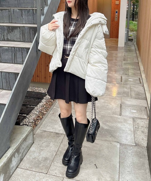 INGNI(イング)の「BIGフードエコダウン(ダウンジャケット/コート・レディース・ピンク/ライトベージュ/グレー系その他/ブラック/オフホワイト・M)」の20枚目の写真