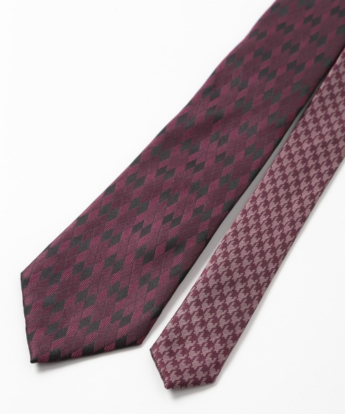 CROWDED CLOSET(クラウデッドクローゼット)の「変形アーガイル/シャドー千鳥柄クレリックタイ(ネクタイ・メンズ・シルバー/ボルドー/ネイビー・FREE)」の5枚目の写真