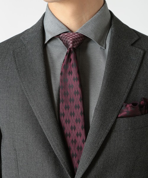 CROWDED CLOSET(クラウデッドクローゼット)の「変形アーガイル/シャドー千鳥柄クレリックタイ(ネクタイ・メンズ・シルバー/ボルドー/ネイビー・FREE)」の9枚目の写真