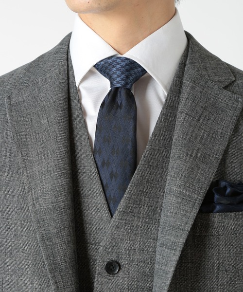 CROWDED CLOSET(クラウデッドクローゼット)の「変形アーガイル/シャドー千鳥柄クレリックタイ(ネクタイ・メンズ・シルバー/ボルドー/ネイビー・FREE)」の10枚目の写真