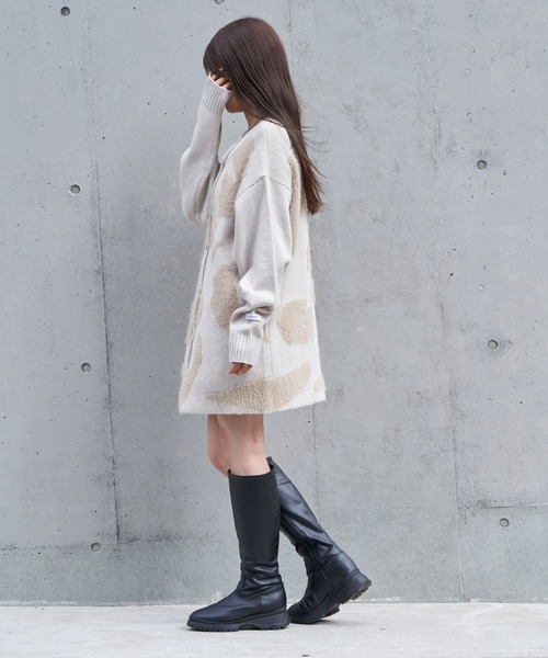 RAY CASSIN（レイカズン）の「【前後2WAY】Vネックヒョウ柄ルーズチュニック / ニット（ニット/セーター・レディース・チャコールグレー/ブラウン/アイボリー・FREE）」の8枚目の写真