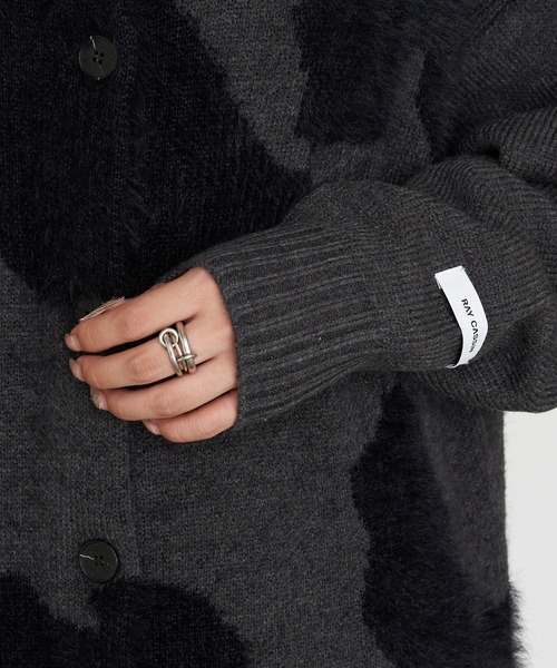 RAY CASSIN（レイカズン）の「【前後2WAY】Vネックヒョウ柄ルーズチュニック / ニット（ニット/セーター・レディース・チャコールグレー/ブラウン/アイボリー・FREE）」の4枚目の写真