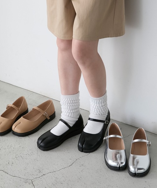 BONLECILL（ボンルシール）の「【軽量】ボリュームソールメリージェーンタビシューズ（バレエシューズ・レディース・ブラック/ベージュ/シルバー・XL/L/M/S）」の16枚目の写真