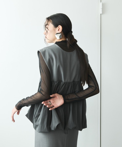 AIC.(エーアイシー)の「ドローストリングバルーンベスト/セットアップ可能(ベスト・レディース・グレー/ブラック・FREE)」の16枚目の写真