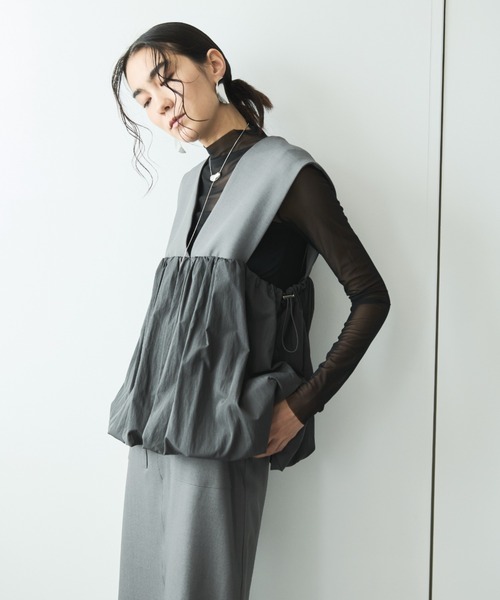 AIC.(エーアイシー)の「ドローストリングバルーンベスト/セットアップ可能(ベスト・レディース・グレー/ブラック・FREE)」の17枚目の写真