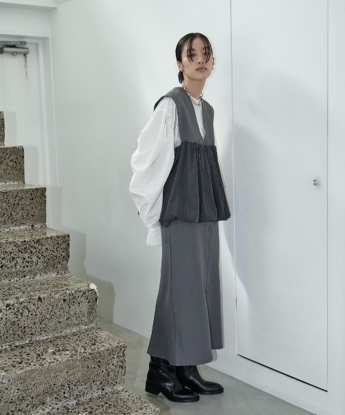 AIC.(エーアイシー)の「ドローストリングバルーンベスト/セットアップ可能(ベスト・レディース・グレー/ブラック・FREE)」の13枚目の写真