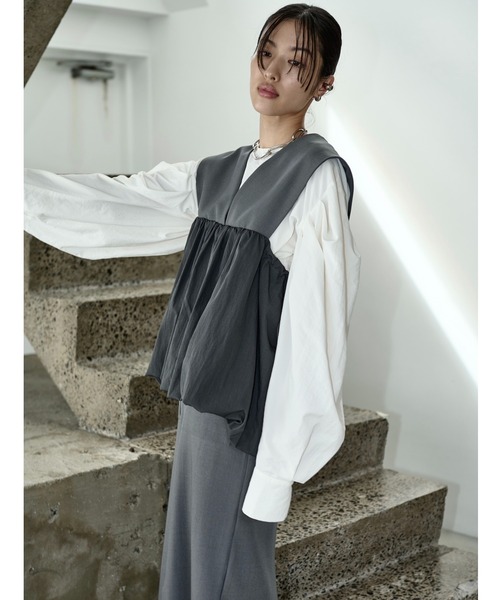 AIC.(エーアイシー)の「ドローストリングバルーンベスト/セットアップ可能(ベスト・レディース・グレー/ブラック・FREE)」の11枚目の写真