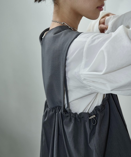 AIC.(エーアイシー)の「ドローストリングバルーンベスト/セットアップ可能(ベスト・レディース・グレー/ブラック・FREE)」の10枚目の写真