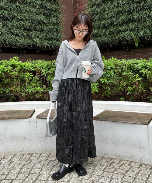 ISOOK（アイスー）の「【ISOOK / アイスー】ダブルジップニットパーカー / ショート丈 クロップド丈 春ニット フーディー セータージップアップ ブラック ネイビー グレー ZOZOTOWN限定（パーカー・レディース・ブラック/ネイビー/グレー・FREE）」の8枚目の写真