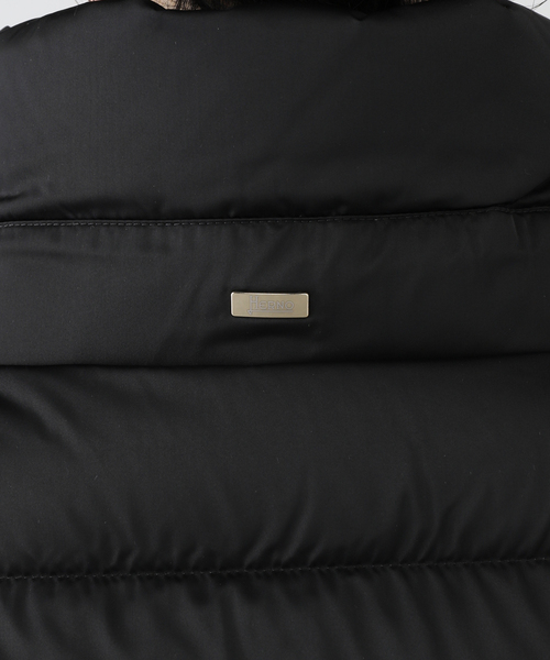 IENA(イエナ)の「HERNO/ヘルノ STAND COLOR DOWN ダウンジャケット PI001936D12170Z(ダウンジャケット/コート・レディース・ネイビー/ブラック・42/44)」の17枚目の写真