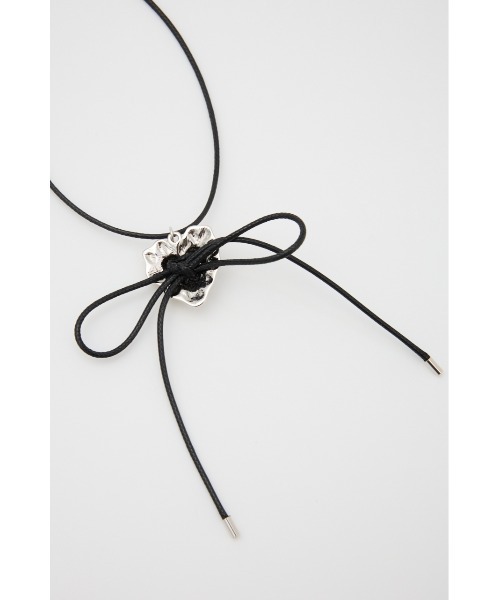 SLY(スライ)の「LACE UP HEART CHOKER レース アップ ハート チョーカー(チョーカー・レディース・シルバー・FREE)」の2枚目の写真