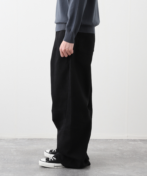 PULP/417EDIFICE(パルプフォーワンセブンエディフィス)の「【999HUMANITY / 999ヒューマニティ】AV PLEATS DENIM PANTS(デニムパンツ・メンズ・ブラック・1/2/3)」の3枚目の写真