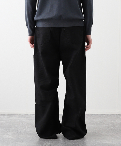 PULP/417EDIFICE(パルプフォーワンセブンエディフィス)の「【999HUMANITY / 999ヒューマニティ】AV PLEATS DENIM PANTS(デニムパンツ・メンズ・ブラック・1/2/3)」の2枚目の写真