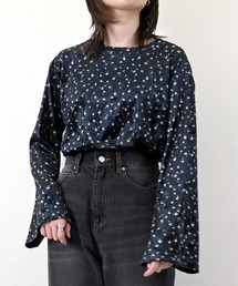 小花柄ベロアオーバーサイズトップス