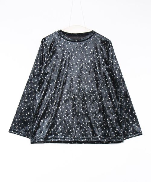 STYLEBLOCK（スタイルブロック）の「小花柄ベロアオーバーサイズトップス（Tシャツ/カットソー・レディース・ホワイト/ピンク・M）」の4枚目の写真