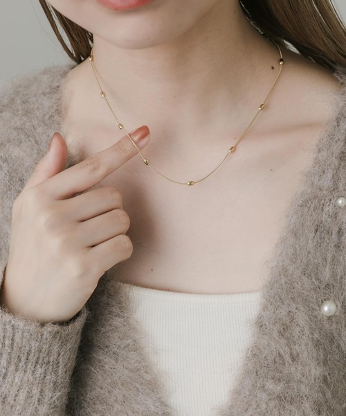 SMELLY（スメリー）の「ステンレスボールスネークネックレス（ネックレス・レディース・ゴールド・-）」の4枚目の写真