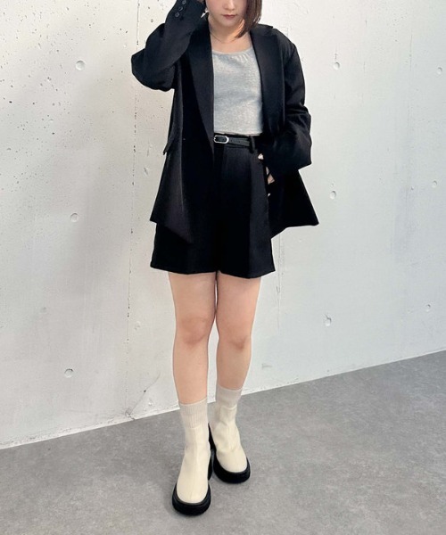 archives（アルシーヴ）の「【25ss/セットアップ対応】ベルト付タックショートパンツ（その他パンツ・レディース・ベージュ/グレー/ブラック・MEDIUM）」の18枚目の写真