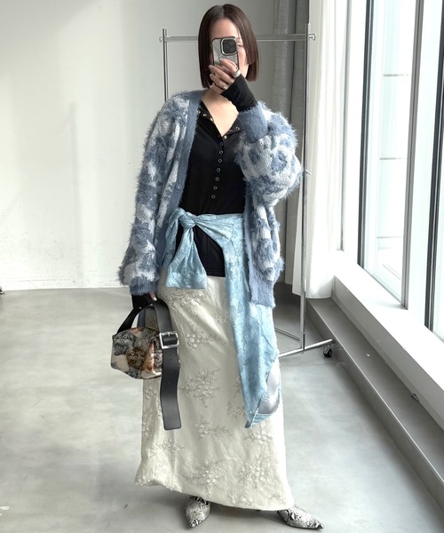 yae（ヤエ）の「2way many button top / メニーボタントップス（Tシャツ/カットソー・レディース・グレー/ブラック/レッド・FREE）」の22枚目の写真